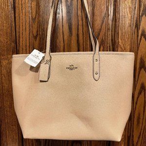NWT Coach CREAM/BEIGE Tote Bag